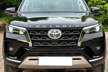 2024 Toyota Fortuner 4X2 AT