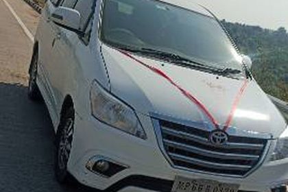 2015 Toyota Innova 2.5 G (Diesel) 7 Seater