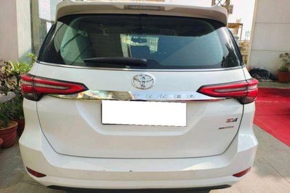 2025 Toyota Fortuner Neo Drive