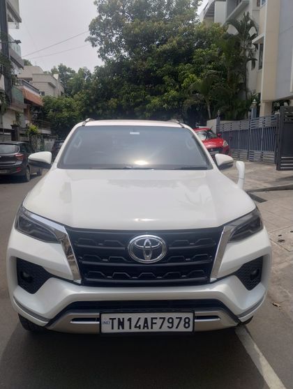 2023 Toyota Fortuner 4X2 Diesel AT