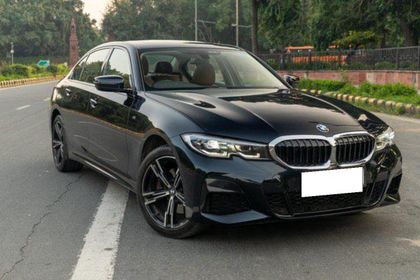 2022 BMW 3 Series Long Wheelbase 330Li M Sport First Edition