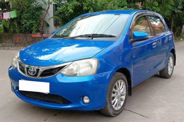 Second-hand 2013 Toyota Etios Liva V for sale in Kolkata