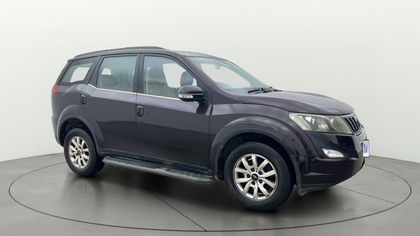 2018 Mahindra XUV500 W10 AWD