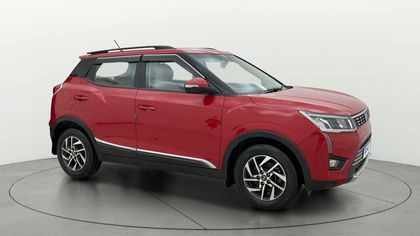 2023 Mahindra XUV300 W8 ऑप्शन AMT बीएस6