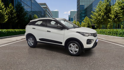 2020 Tata Nexon एक्सएम बीएस6
