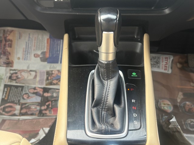 Second-hand 2022 Honda City ZX CVT for sale in New Delhi-12