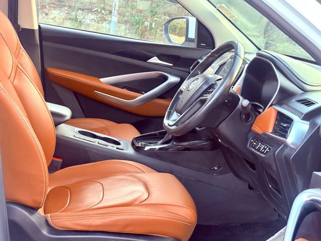 MG Hector Plus Sharp CVT Second-hand 2022 MG Hector Plus Sharp CVT for sale in New Delhi-7