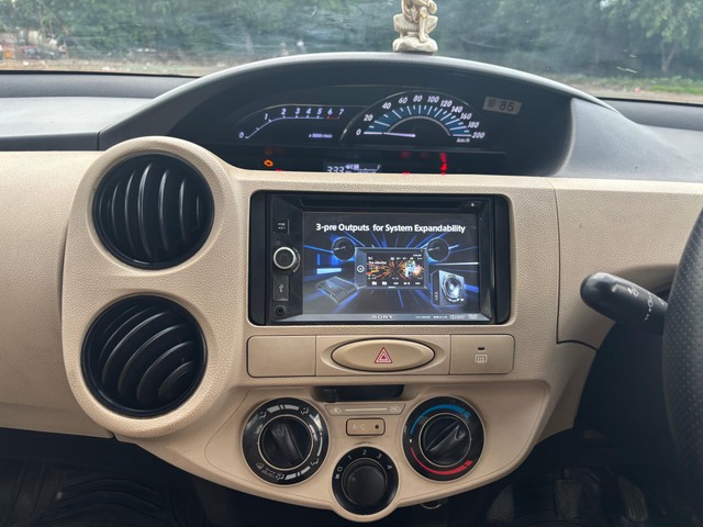 Second-hand 2016 Toyota Etios Liva G for sale in New Delhi-17