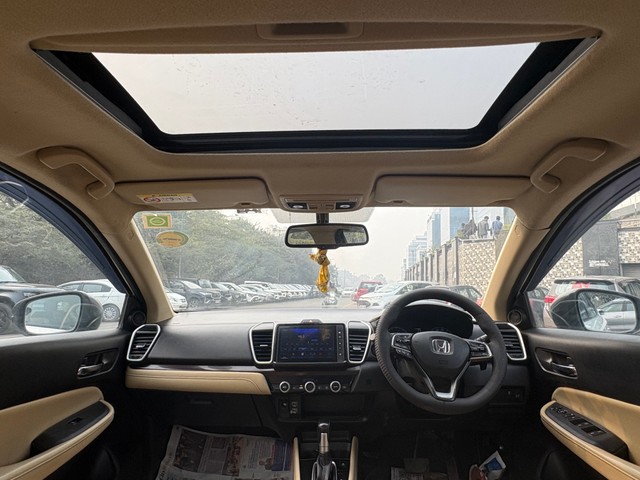 Second-hand 2022 Honda City ZX CVT for sale in New Delhi-19