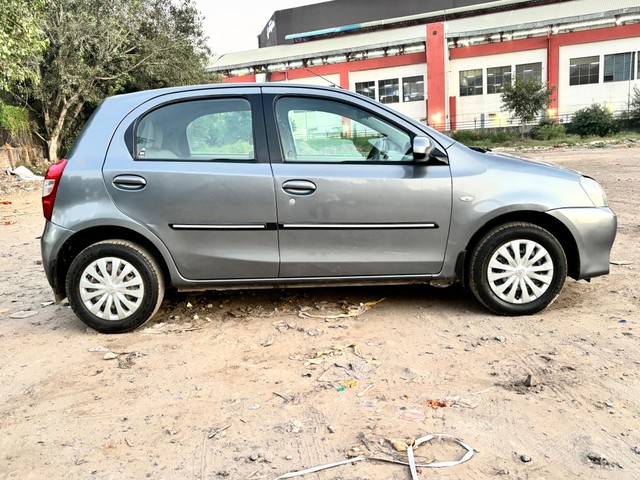 Second-hand 2014 Toyota Etios Liva Petrol TRD Sportivo for sale in New Delhi-1