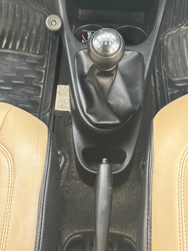 Second-hand 2016 Toyota Etios Liva G for sale in New Delhi-15