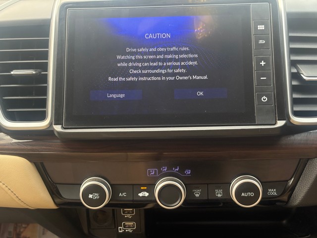 Second-hand 2022 Honda City ZX CVT for sale in New Delhi-5