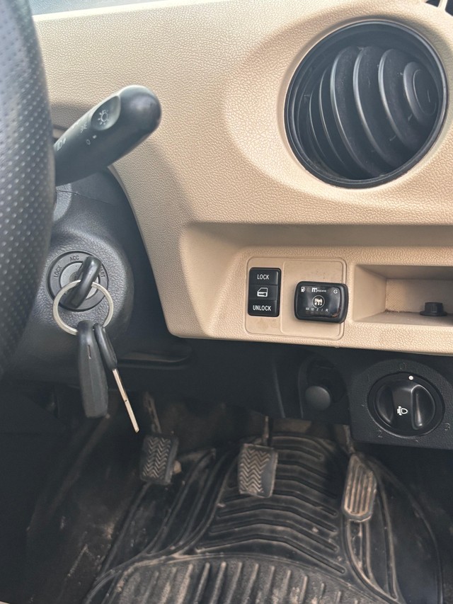 Second-hand 2016 Toyota Etios Liva G for sale in New Delhi-5