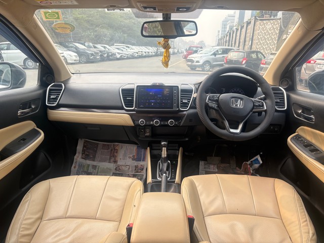 Second-hand 2022 Honda City ZX CVT for sale in New Delhi-24