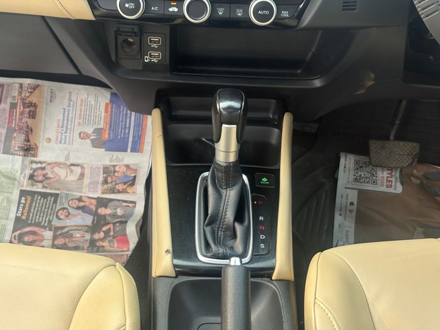 Second-hand 2022 Honda City ZX CVT for sale in New Delhi-22