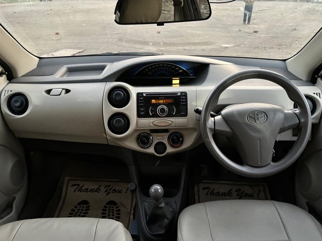 Second-hand 2014 Toyota Etios Liva Petrol TRD Sportivo for sale in New Delhi-14