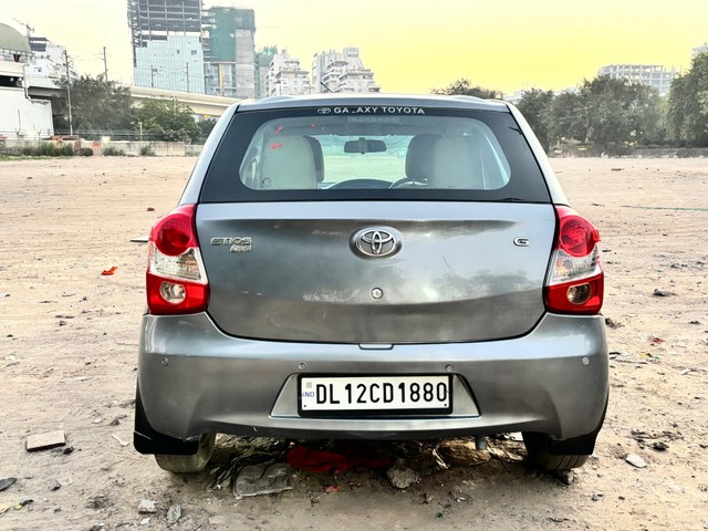 Second-hand 2014 Toyota Etios Liva Petrol TRD Sportivo for sale in New Delhi-3