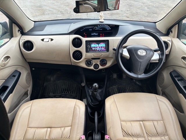Second-hand 2016 Toyota Etios Liva G for sale in New Delhi-12