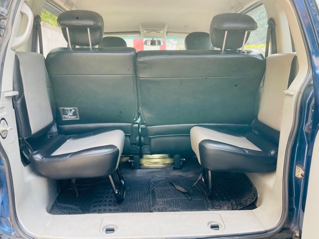 Second-hand 2016 Mahindra NuvoSport N8 for sale in Mumbai-10