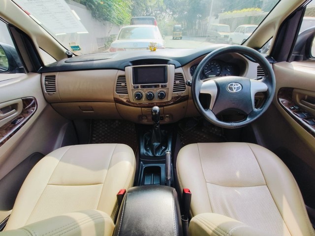 Second-hand 2015 Toyota Innova 2.5 G (Diesel) 7 Seater BS IV for sale in Mumbai-12