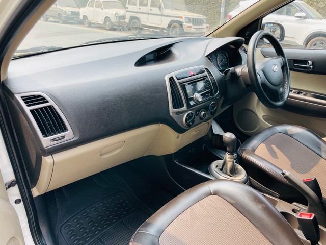 Hyundai i20 1.4 CRDi Magna Second-hand 2012 Hyundai i20 1.4 CRDi Magna for sale in Mumbai-10