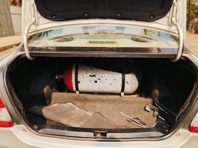 Toyota Etios V Second-hand 2013 Toyota Etios V for sale in Mumbai-12