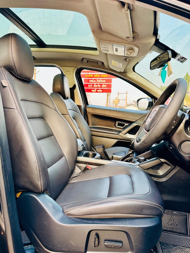 Second-hand 2021 Tata Harrier XZA Plus AT BSVI for sale in Surat-8