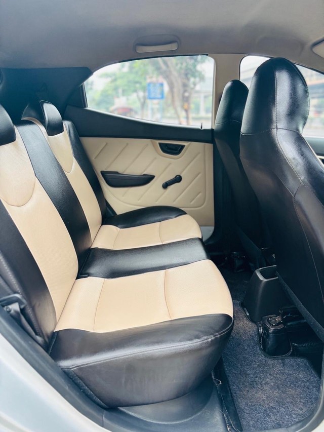 Second-hand 2017 Hyundai EON D Lite Plus for sale in Ahmedabad-10