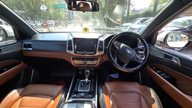 Second-hand 2020 Mahindra Alturas G4 4X4 AT for sale in Lucknow-11