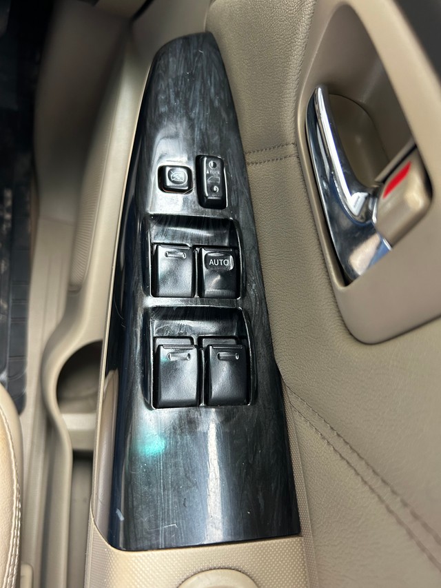 Second-hand 2012 Toyota Fortuner 4x2 Manual for sale in Pune-14