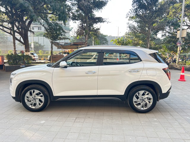 Second-hand 2023 Hyundai Creta SX IVT for sale in Pune-3