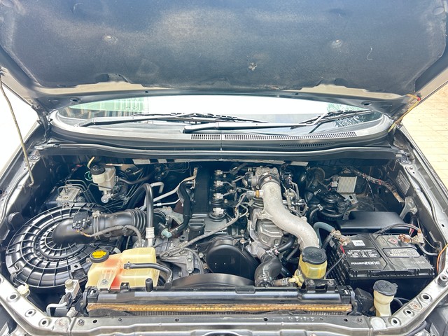 Second-hand 2014 Toyota Innova 2.5 VX (Diesel) 8 Seater BS IV for sale in Pune-7