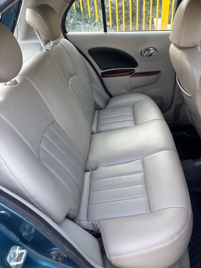 Nissan Micra XV CVT Second-hand 2013 Nissan Micra XV CVT for sale in Faridabad-2