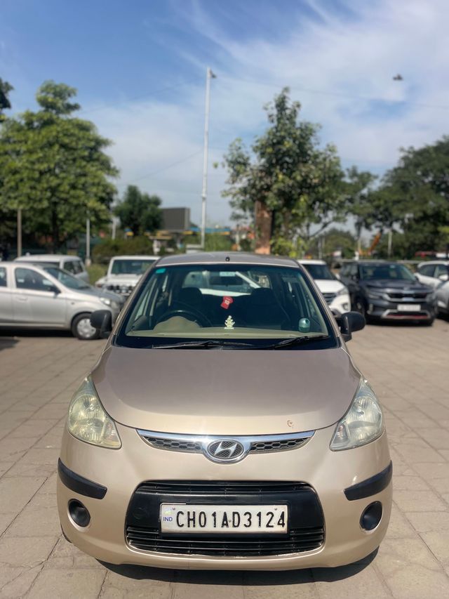 Hyundai i10 Era Second-hand 2010 Hyundai i10 Era for sale in Chandigarh