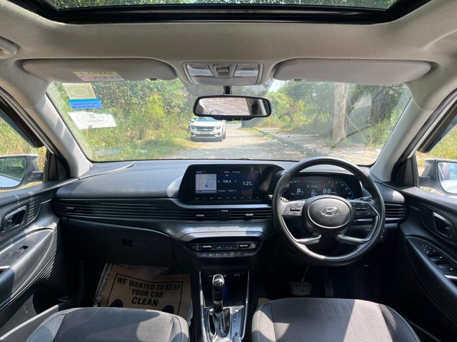 Second-hand 2022 Hyundai i20 Asta IVT DT for sale in New Delhi-6