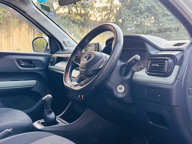 Second-hand 2024 Tata Punch Adventure CNG for sale in New Delhi-9