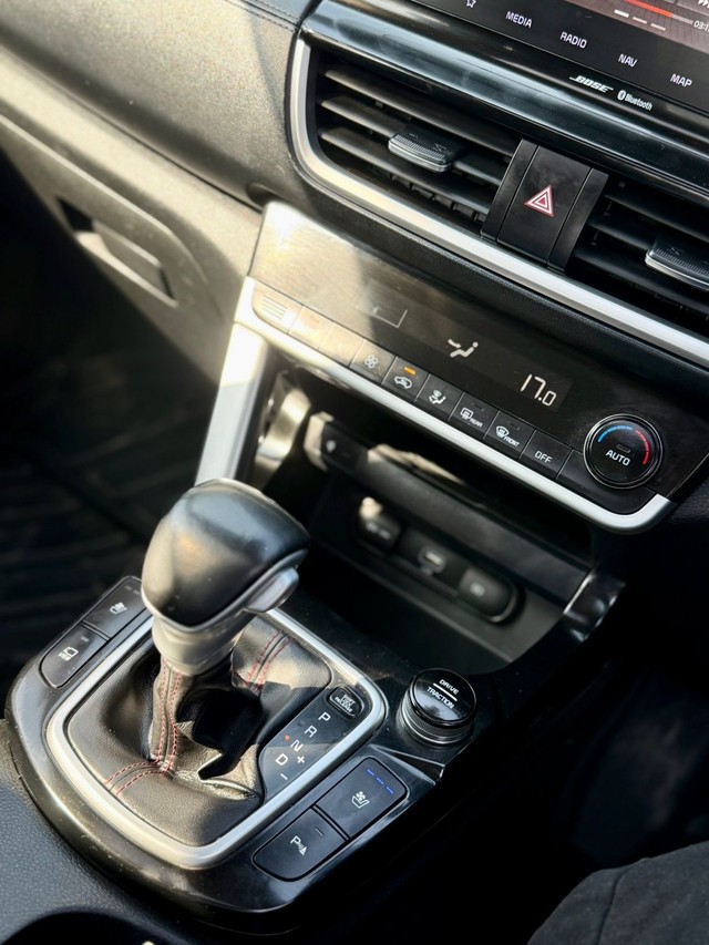 Second-hand 2022 Kia Seltos GTX Plus Diesel AT for sale in New Delhi-9