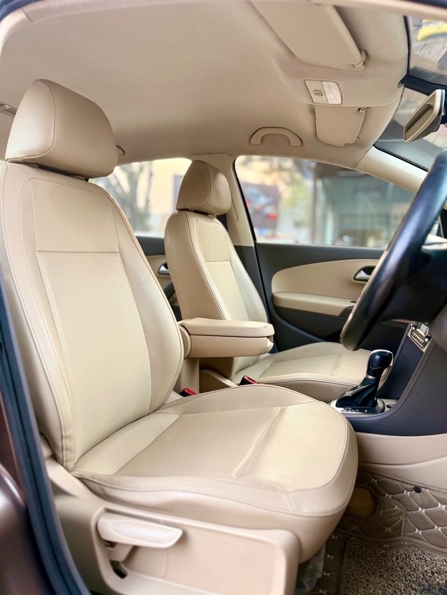 Second-hand 2017 Volkswagen Vento 1.2 TSI Highline Plus AT for sale in Surat-5