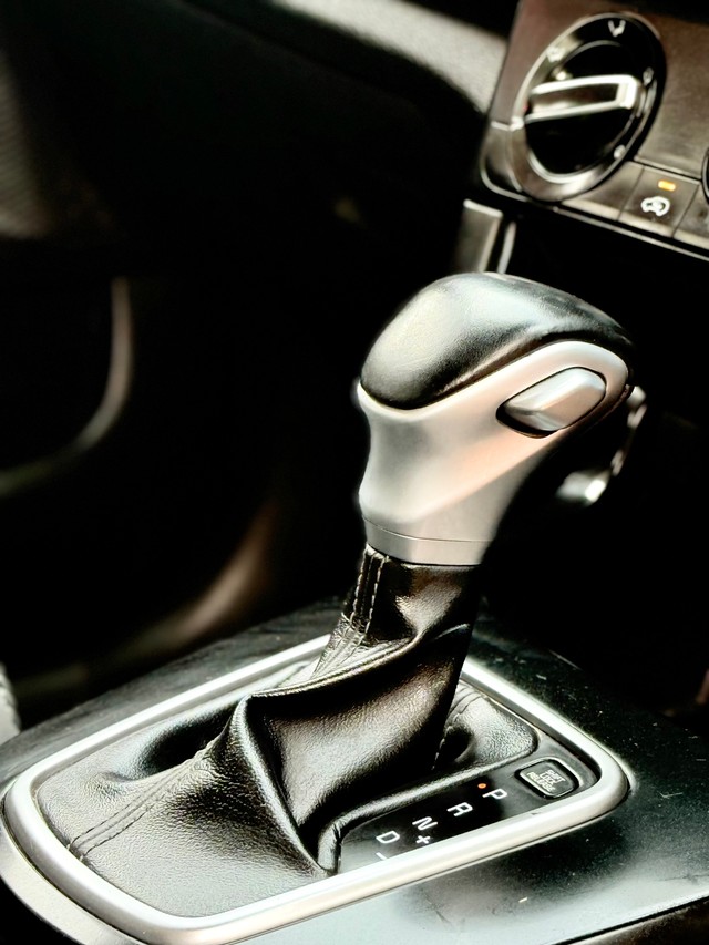 Second-hand 2022 Kia Seltos HTK Plus D for sale in Surat-10