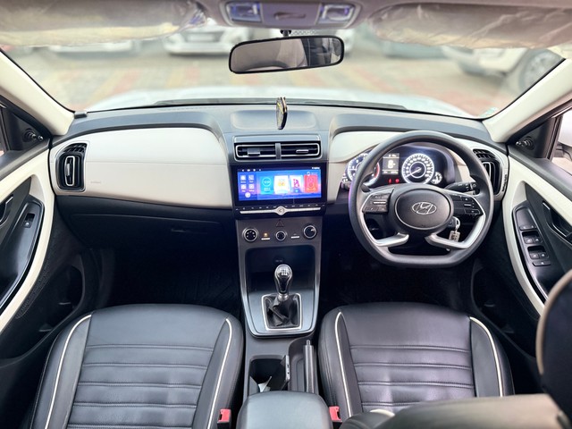 Second-hand 2022 Hyundai Creta E Diesel BSVI for sale in Surat-4