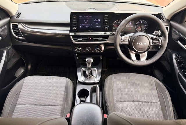 Second-hand 2022 Kia Seltos HTK Plus D for sale in Surat-6