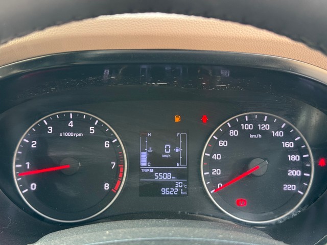 Second-hand 2018 Hyundai i20 1.2 Asta for sale in Surat-10