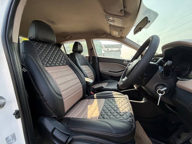 Second-hand 2018 Hyundai i20 1.2 Asta for sale in Surat-8