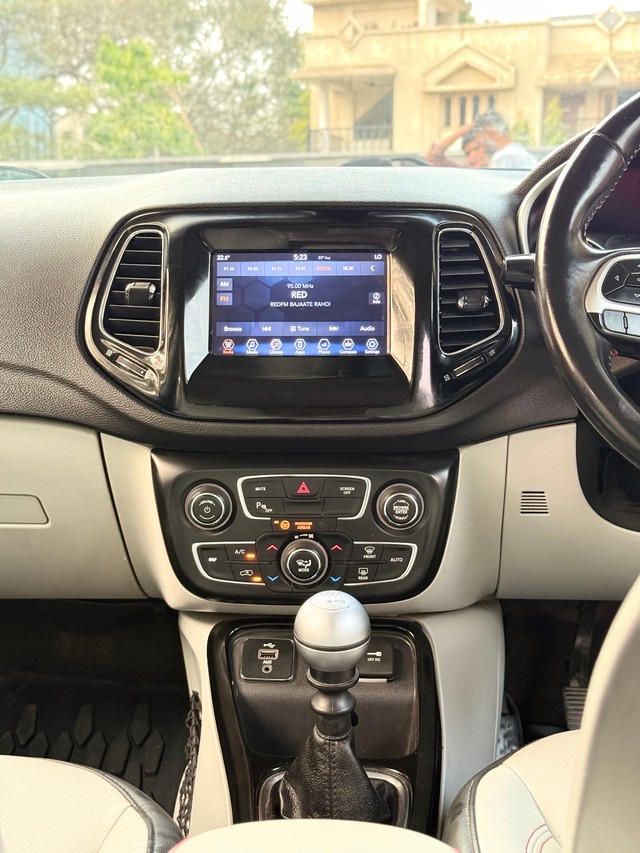 Second-hand 2018 Jeep Compass 2.0 Limited for sale in Surat-8