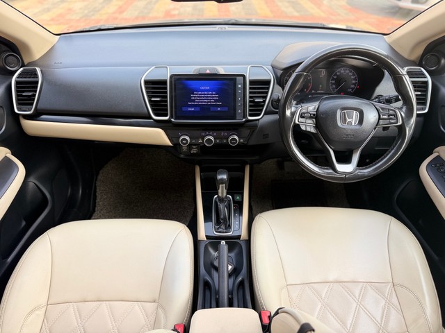 Second-hand 2020 Honda City VX CVT for sale in Surat-7