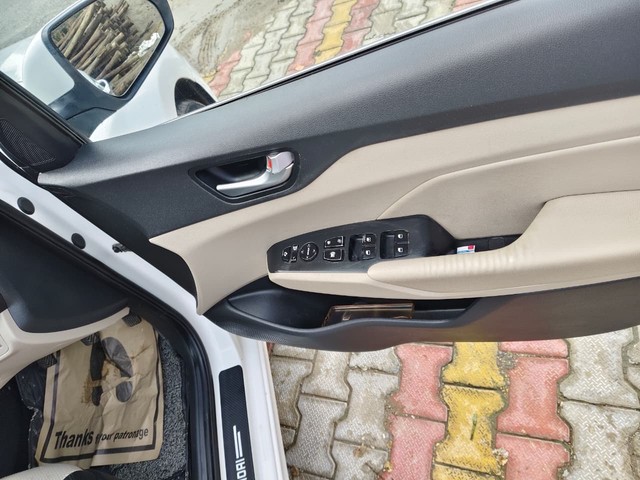 Second-hand 2019 Hyundai Verna CRDi 1.6 SX Option for sale in Sambhal-10