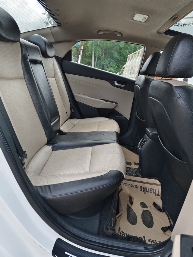 Second-hand 2019 Hyundai Verna CRDi 1.6 SX Option for sale in Sambhal-11