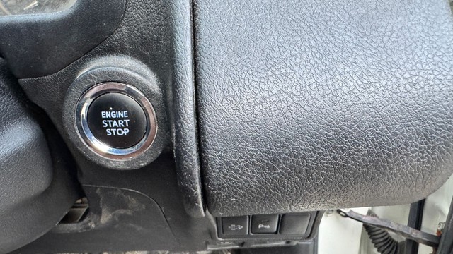 Second-hand 2020 Toyota Innova Crysta 2.4 G MT for sale in New Delhi-18