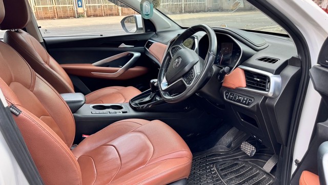 Second-hand 2021 MG Hector Plus Sharp CVT for sale in New Delhi-13