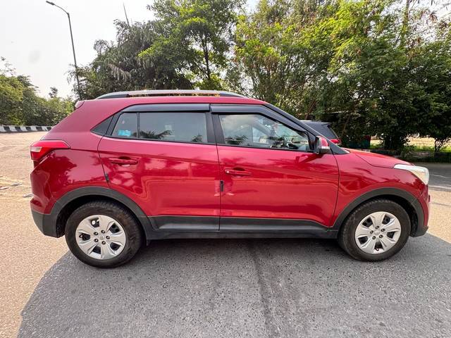 https://images10.gaadi.com/usedcar_image/70833C1B-8721-4D08-8119-DB6395D9B34B/original/2dd446a4-766f-455e-8fd6-8f6bed813803.jpg?imwidth=6401
